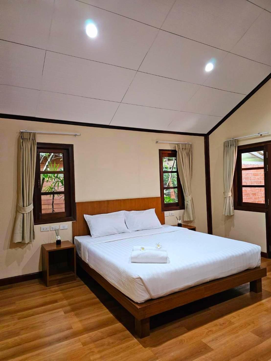 Samran Resort 찰롱 외부 사진